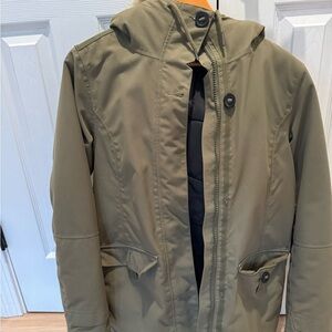 Helly Hansen Women’s Svalbard Parka